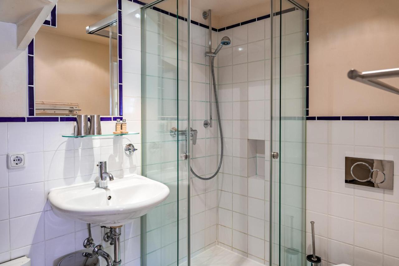 Hotel Haase Lübeck Oda fotoğraf